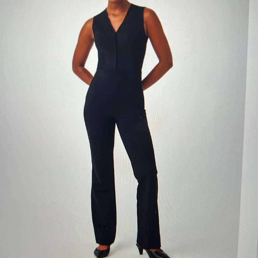 Spanx the perfect jumpsuit   New with tags